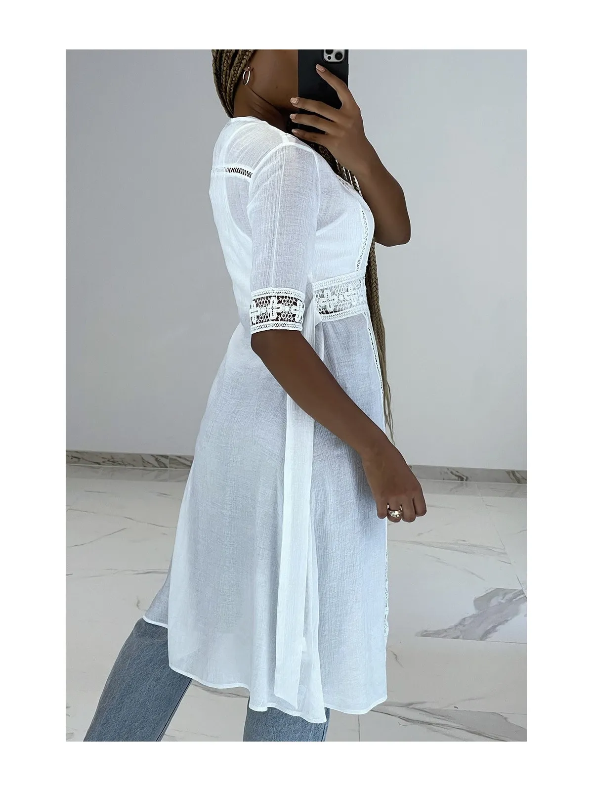 Kimono dété léger fluide blanc avec détails broderie