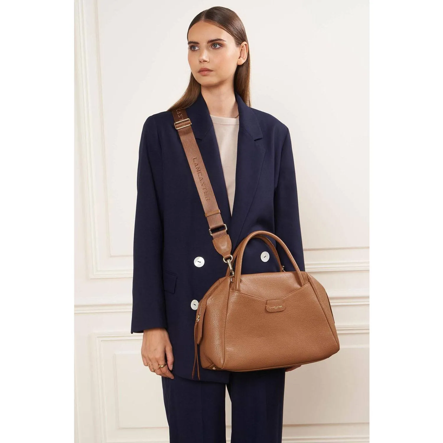 Sac cabas main M zippé Lancaster Dune en cuir 529-83