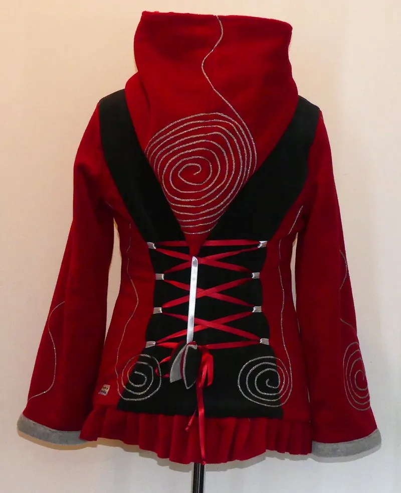 Veste princesse lutin rouge et anthracite avec volant et laçage T42